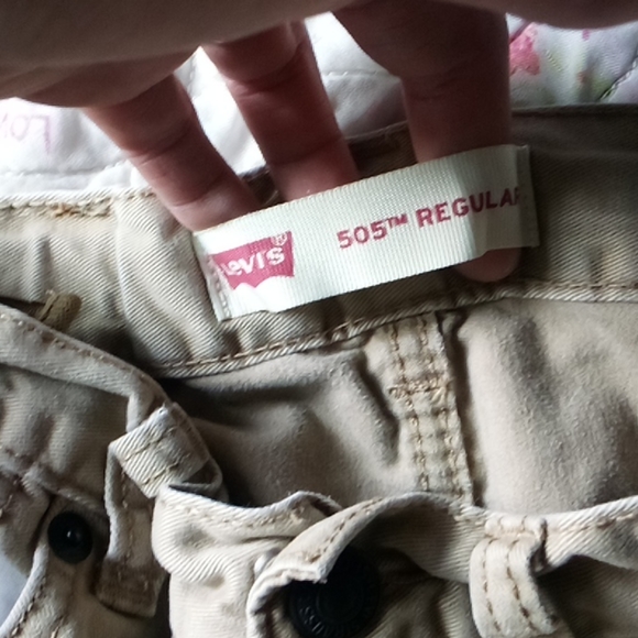 Boys khaki Levi's - Picture 5 of 7